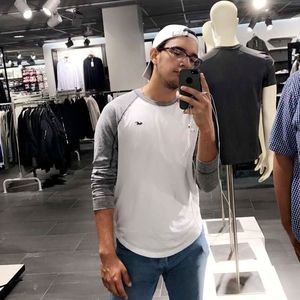 Meet your Posher, Seth